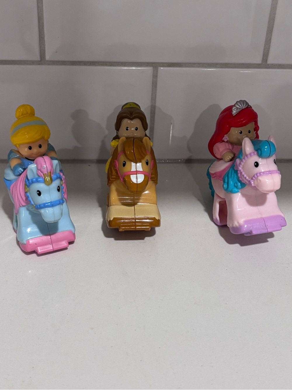 Disney Princess Klip-Klop Fisher-price Ariel & Cinderella & Belle little people